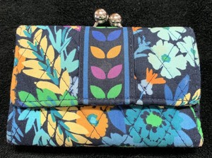 vera bradley tri fold wallet