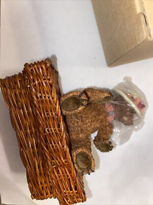 AVON MIND YOUR OWN BEAR ''SUGAR'' BEAR SEWING BOX NEW IN BOX