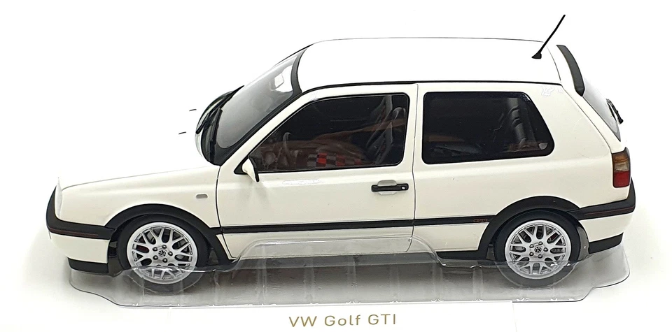 Norev escala 1/18 188508 - 1996 Volkswagen Golf GTI 20º ano Ed - Branco doce - Imagem 4 de 4