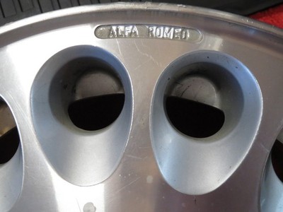 ALFA ROMEO 164 アルファロメオ164 純正アルミホイール2本 6J×15H2-40 SPEEDLINE 195/65R15 中古USED長期保管品訳あり直接引き取り歓迎 Yahoo!オークション - アルファロメオ164 純正 SPEEDLINE スピードライ