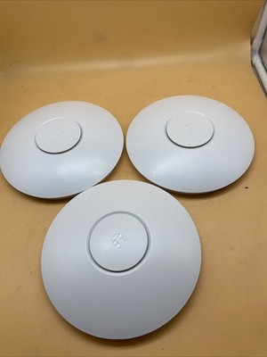 Lot of (3) Ubiquiti Wireless Access Point