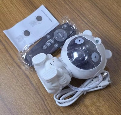 Mooyran Astronaut Starry Sky Night Light Projector - White