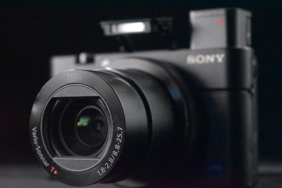 [EXC+5] Sony Cyber-shot DSC-RX100 III M3 Point Shoot Digital Camera 7802