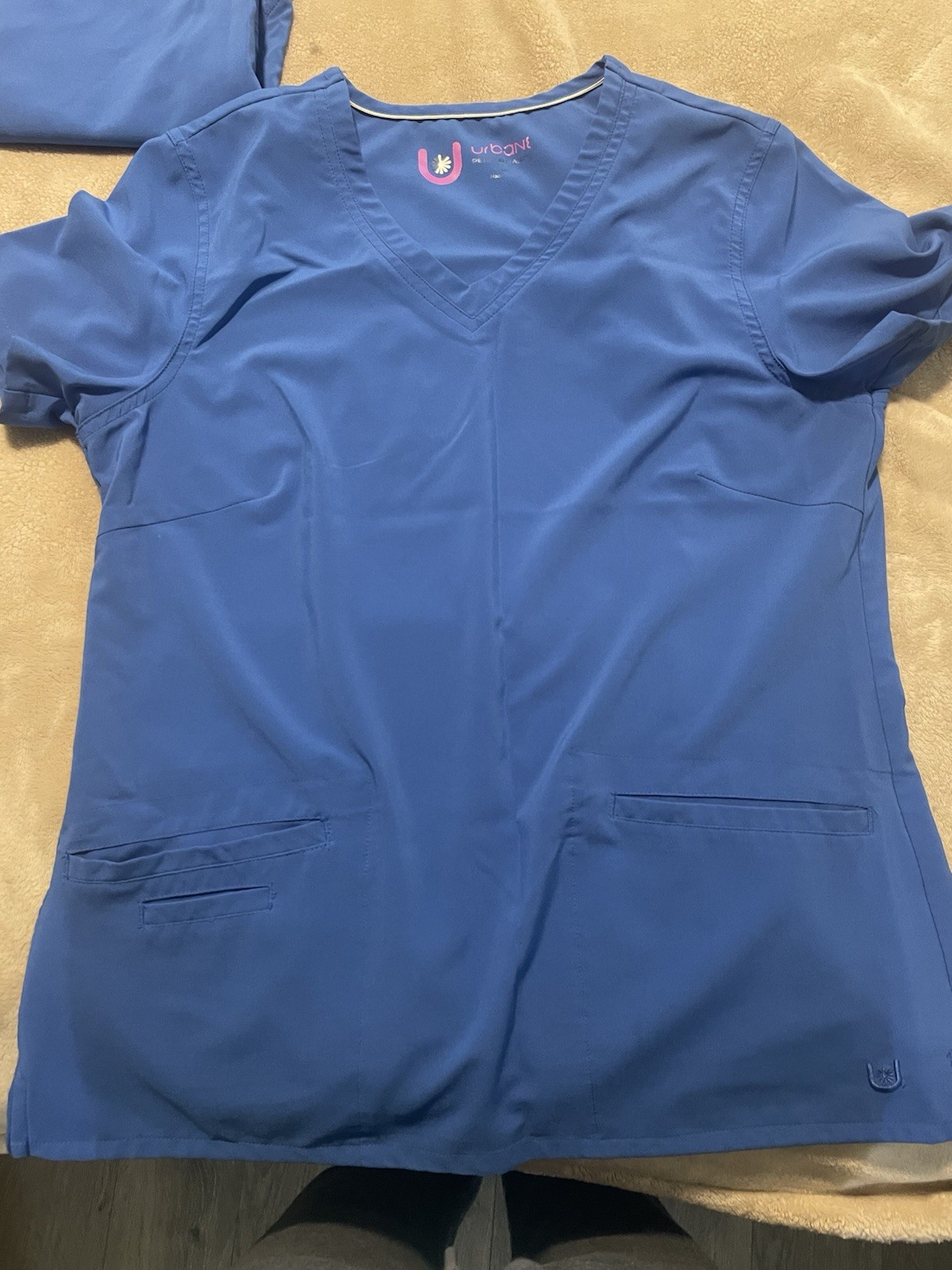 Medium Urbane Performance Scrub Set - image 2