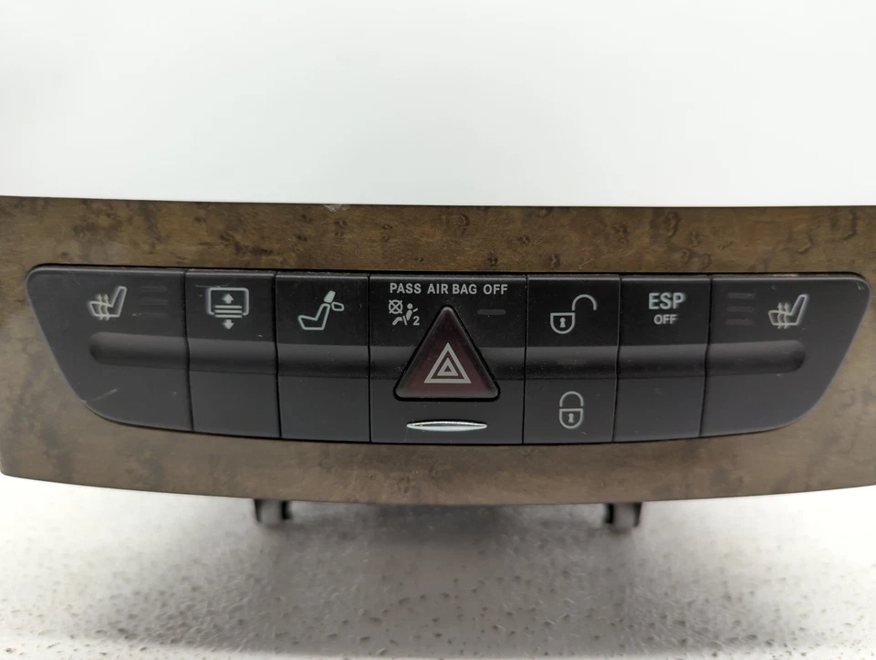 2007-2007 Mercedes-benz E280 Am Fm Cd Player Radio Receiver F3MHN - Image 4 of 4