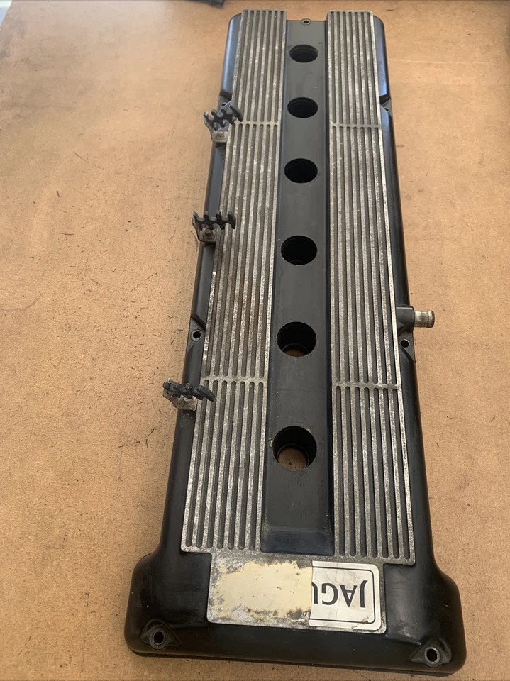 Cubierta de válvula de motor de 6 cilindros Jaguar XJ6 XJS 1993-1996 Vanden Plas EAC3983 Foto 4 de 4