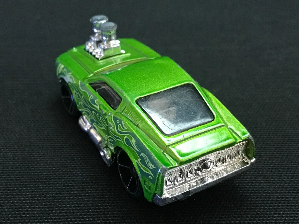 Hot Wheels '68 Mustang (Green) Car Collectable Scale 1:64 — 第 3/4 张图片