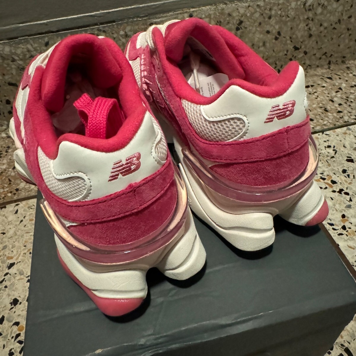 New Balance 9060 Fuchsia Pink U9060FP NEW 7.5W-10W IN HAND