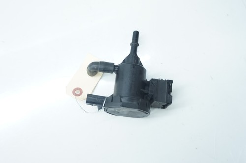 2015-2020 Mercedes GLA250 OEM 2.0L Fuel Emission Purge Control Valve A0014760532 - Bild 2 von 8