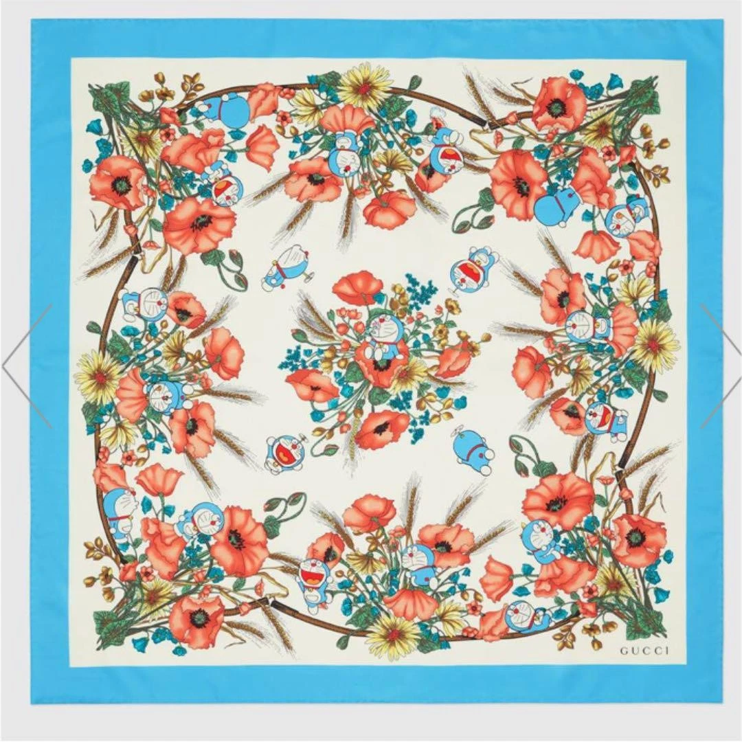 Echarpe fleurie GUCCI Doraemon reçu