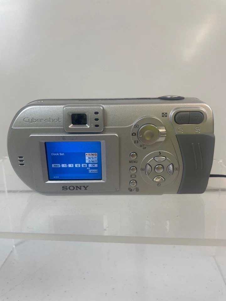 Sony Digital Camera Cybershot DSC-P52 3.2MP Silver Tested Working NO BATTERIES - Image 3 of 4