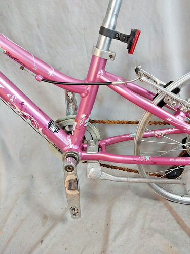 2005 Trek MT60 20" Kids Bike 6 Speed Suspension Shimano Grip Pink US Shipper - Picture 9 of 10