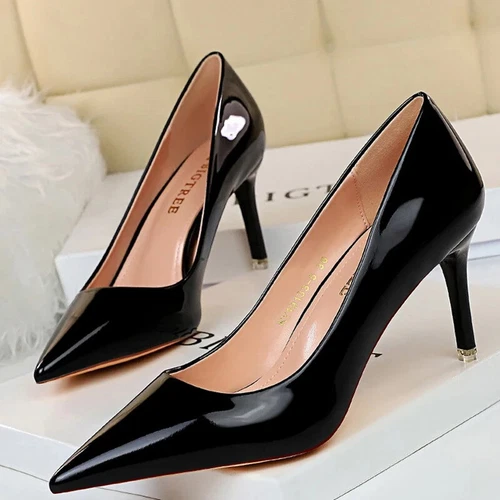 Scarpe donna decolte vernice pelle tacco alto a punta stiletto sexy matrimonio - Foto 22 di 45