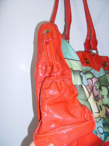 ISABELLA FIORE Red Patent LeatherTatoo Audra Love Dove Tote Handbag Travel - Picture 5 of 11