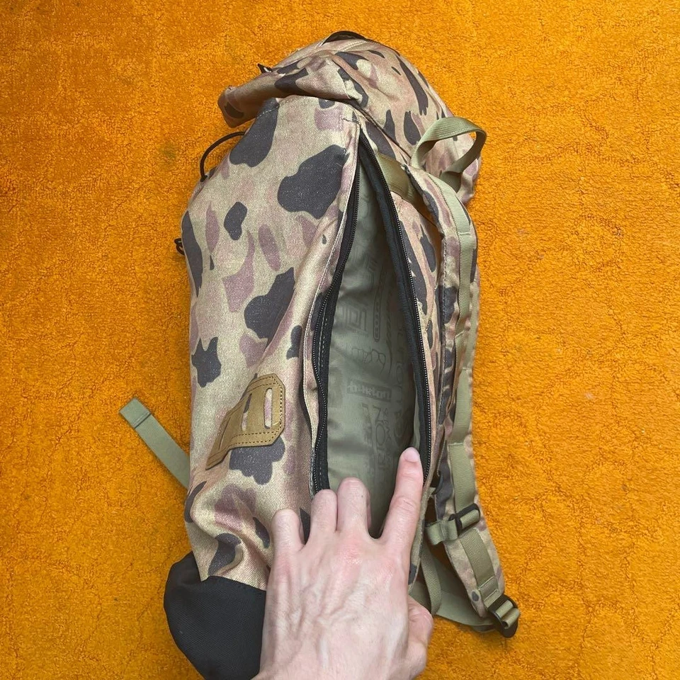 Burton Mochila de camuflaje Correa de hombro ajustable Tamaño mediano - Imagen 4 de 4