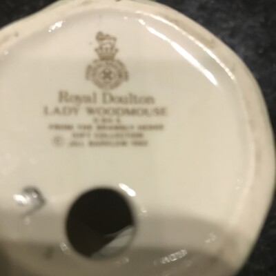 ROYAL DOULTON LADY WOOD MOUSE 1982 | eBay UK