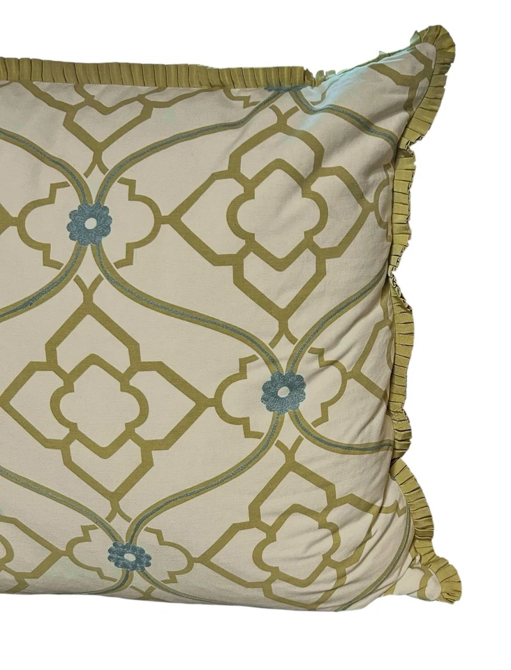 Almohada y funda Eastern Accents blanca con flor azul bordada x2 farsa de lujo 25 Foto 4 de 4