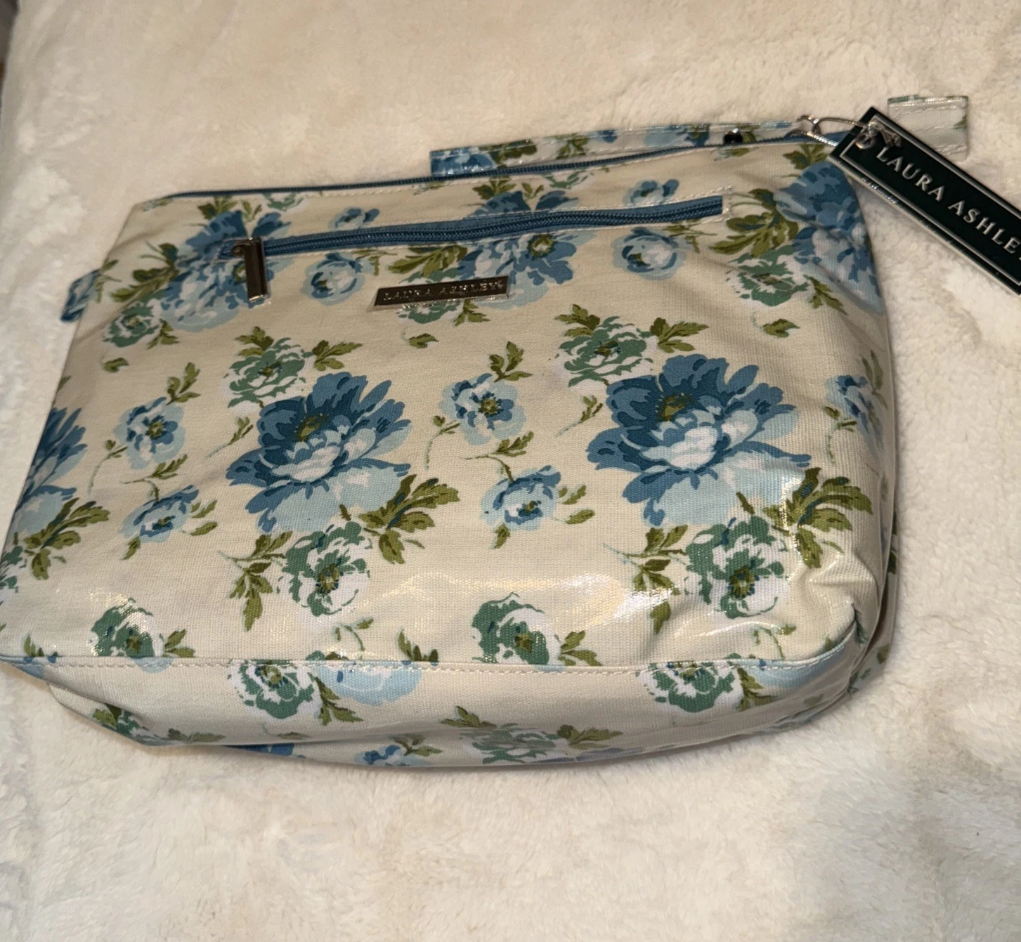 Laura Ashley New W/ Tags. Organizer BAG- Blue Classic Cabbage Rose-NOS
