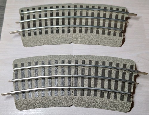4 cuartos de curva Fastrack 2525030 O36 calibre O para modelo de tren  | Condition: New