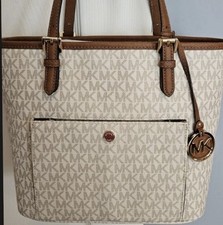 Michael Kors Jet Set Medium Vanilla Snap Pocket Tote Handbag. Brand New w/Tags