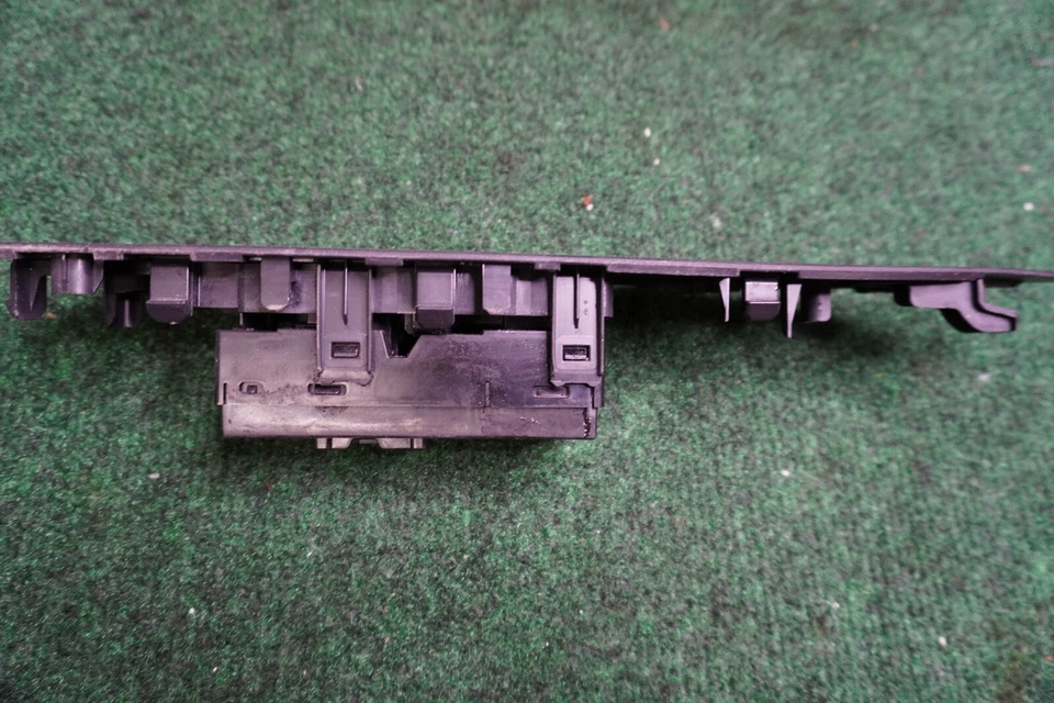 Interruptor de ventana derecha Nissan Rogue 2011 2012 2013 2014 2015 2016 2017 2018 2019 OEM Foto 2 de 4