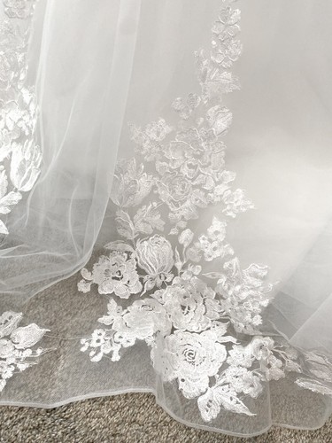 Ivory-White Wedding Dress!! (Size:0/2) Ballgown/A-line Style! Brand New!! - Picture 3 of 7