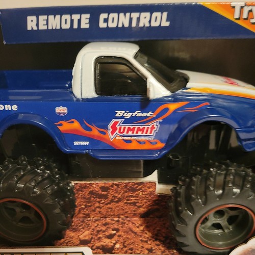 New Bright Toys Remote Control (RC) Monster Truck, Bigfoot Summit - Picture 2 of 6