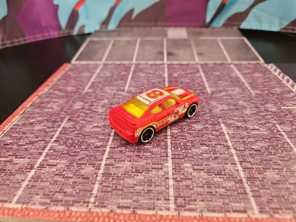 Dodge Charger SRT8 Hot Wheels Departamento de Bomberos Treasure Hunt Combine franqueo Foto 3 de 4
