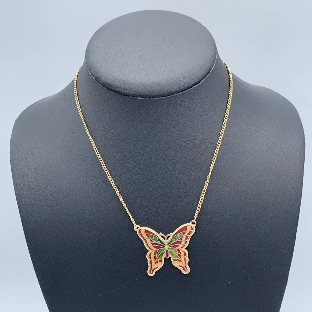 Sarah Coventry Gold Tone Butterfly Pendant Necklace 3 091