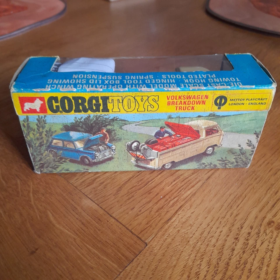 corgi toys no 490 vw breakdown truck in original window box - Image 2 of 4