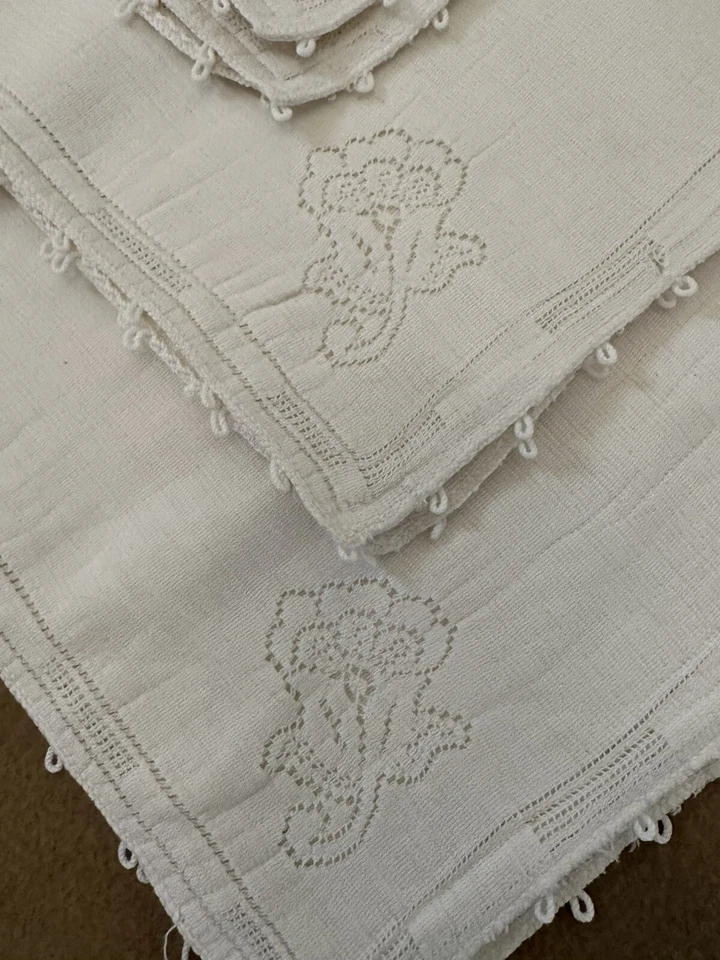 Guardanapos de jantar vintage marfim/creme floral cutwork sensação sedosa ~16"X16" conjunto quadrado 6 - Imagem 4 de 4