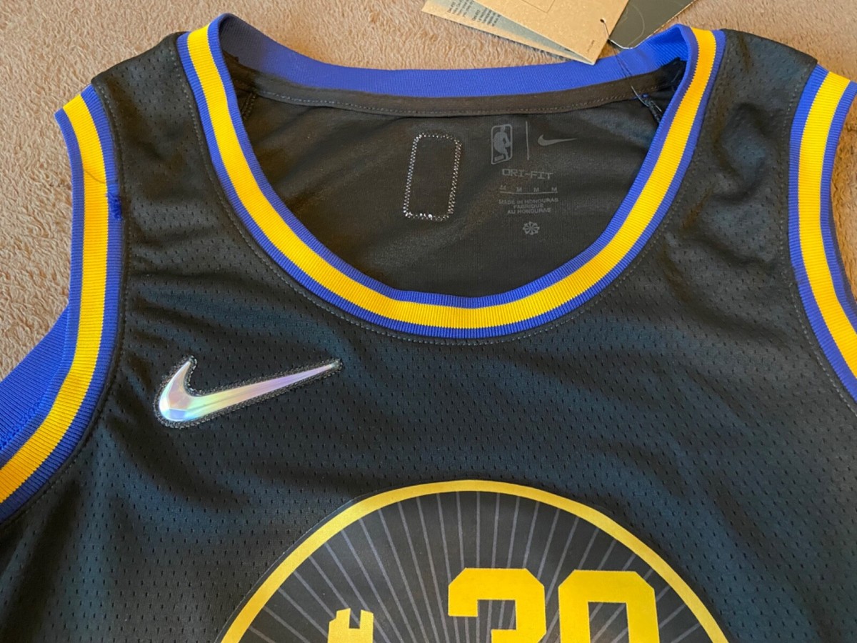 Stephen Curry Size M Golden State Warriors (crooked NBA Logo) see description