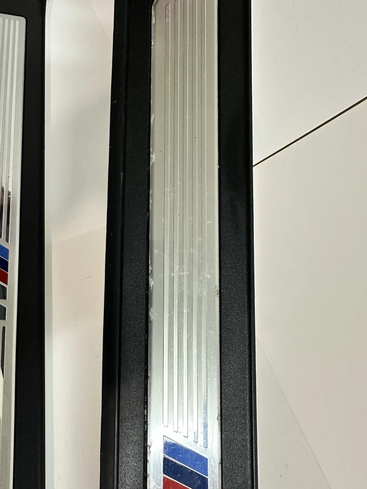 Juego de alféizares de puerta delanteros y traseros BMW F10 2011 2016 M5 OEM Foto 4 de 4