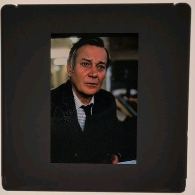 DENHOLM ELLIOTT DEFENSE OF THE REALM ORIG 35mm Color Slide  A631