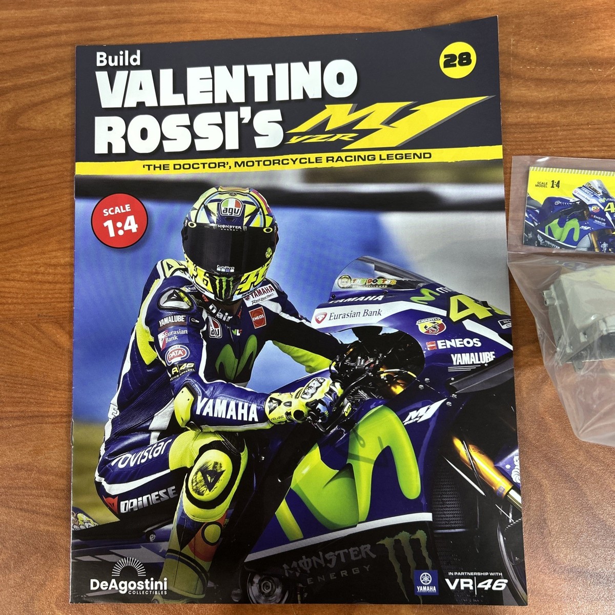 DeAgostini Valentino Rossi 1/4 Yamaha YZR M1 build Up Model Kit