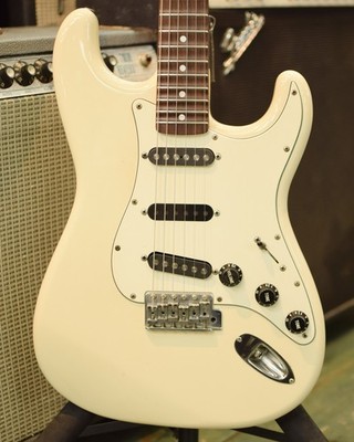 Fender Japan ST72-145RB Ritchie Blackmore Signature Used Electric Guitar 1995