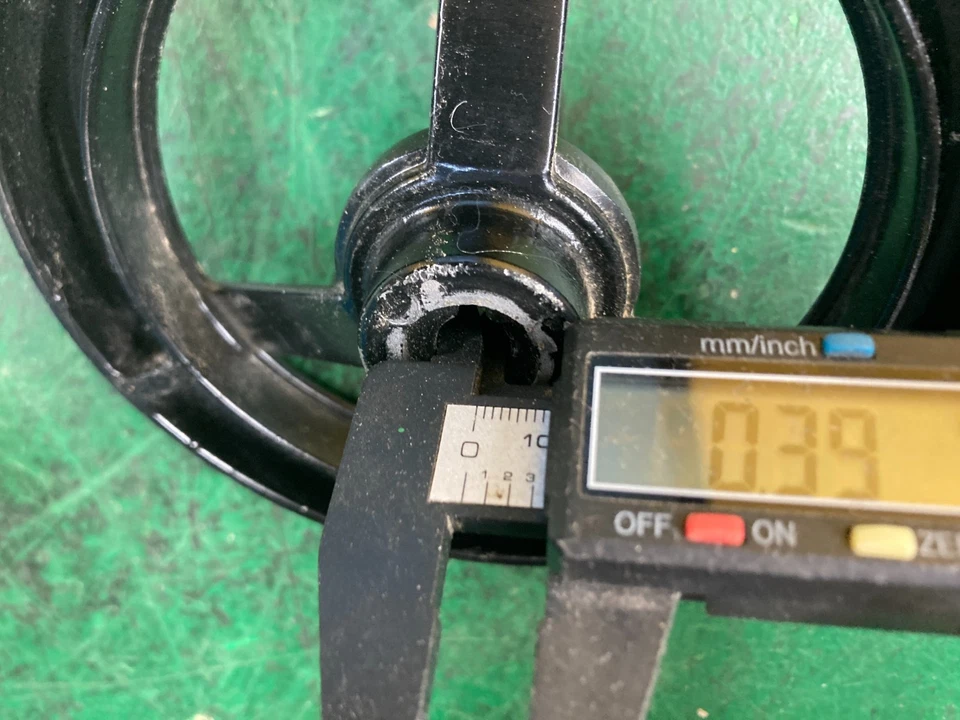 ONE (1) Powermatic 63 Table Saw Crank Handle Handwheel + Lock Knob Part 6285279 - Image 3 of 4