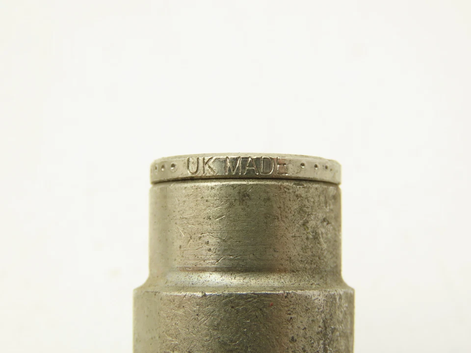 Norgren 124470748 Pneufit Swivel Male Elbow 1/2" OD Tube 1/2" MNPT Lot of 5 - Image 2 of 4