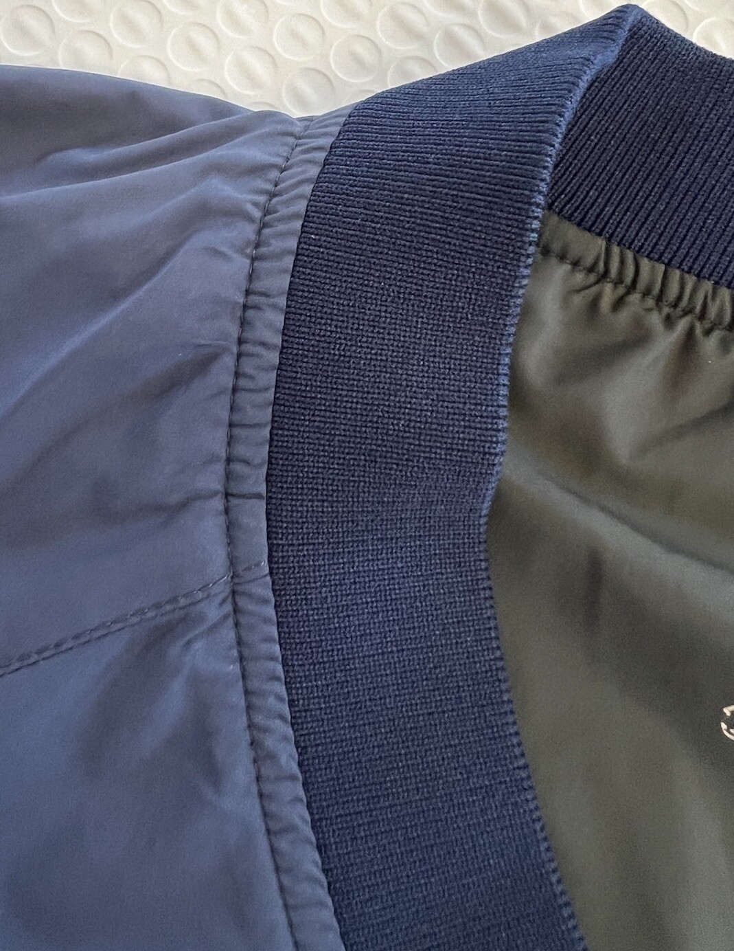 Mizuno WindLite Lightweight Performance pullover … - image 4