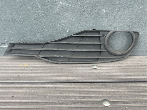 Original BMW F30 F31 VFL Gitter Geschlossen links Vorne Stoßstange 7255365