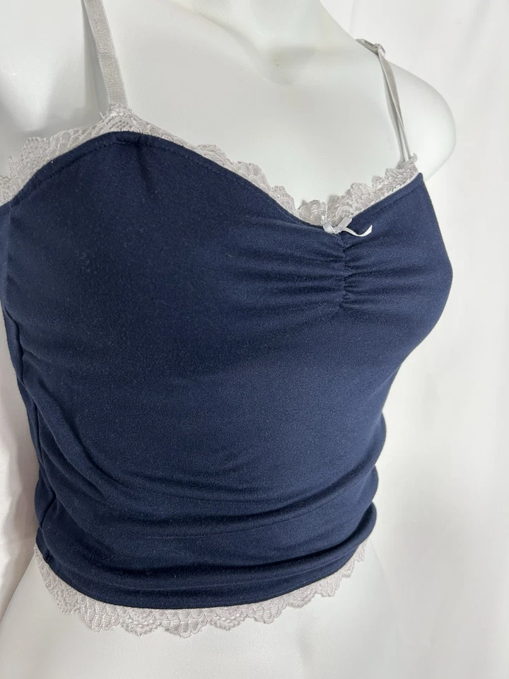 Camiseta bebê Y2K acabamento de renda cami babydoll anos 90 coquete delicado menina macia tamanho P - Imagem 2 de 4