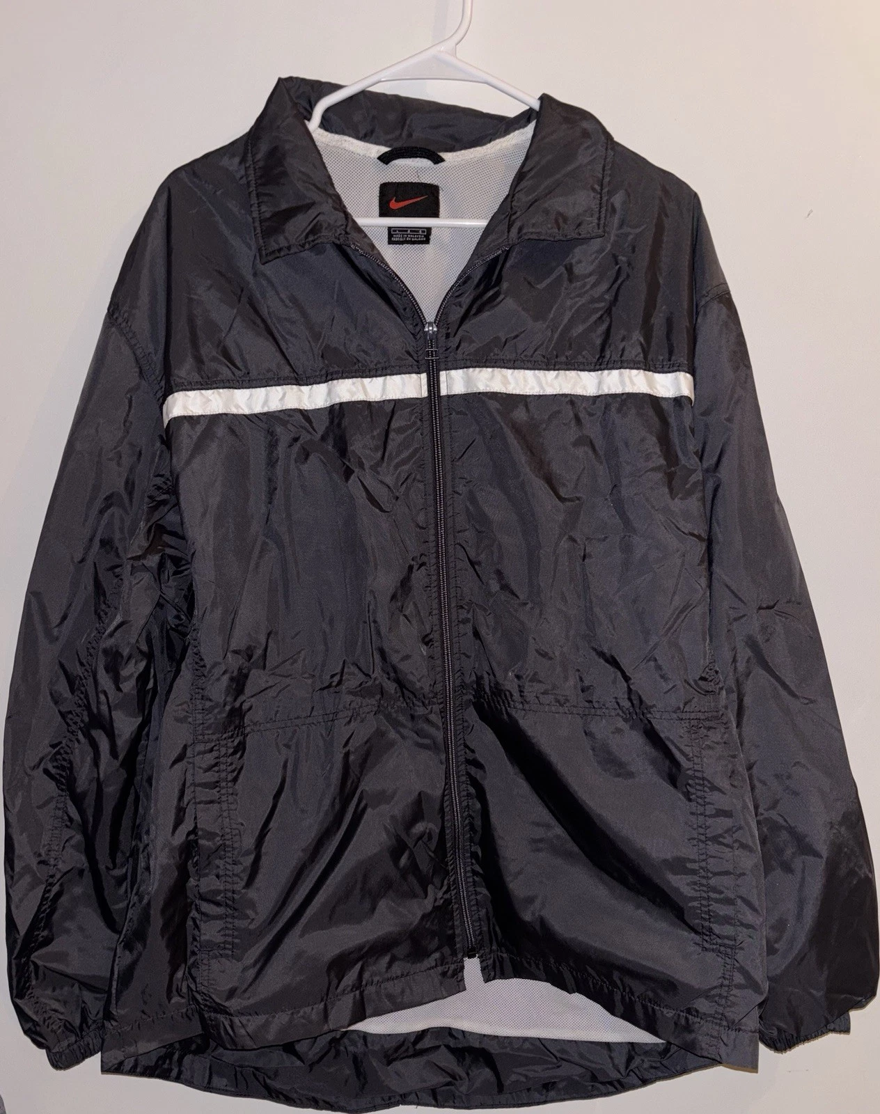 Nike Vintage Men's Windbreaker Black with Silver Stripe Size Large