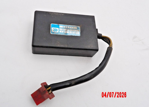 1984 84 Honda Magna VF 700 VF700C V45 CDI ECU Igniter computer brain module red