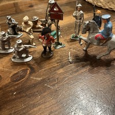 manoil lead soldiers1930s 11 Items