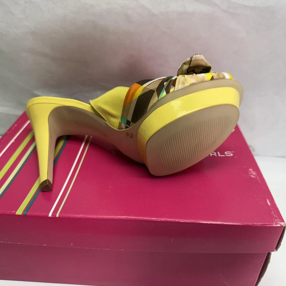 BCBGirls Shoes Womens Size 9.5 Geometric Print Bow High Heel Slingback Dress - Image 4 of 4