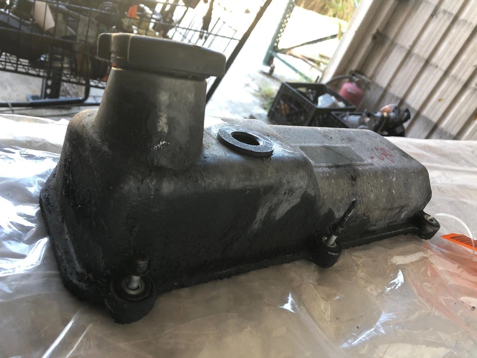 Ford Windstar 2003 cubierta superior de válvula con montaje de tapa conductor izquierdo 3F2E-6A513-AA OEM Foto 3 de 4