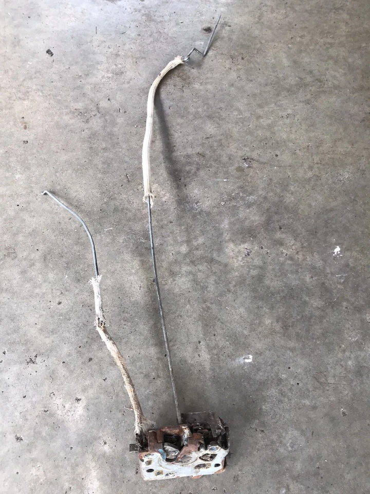 1968-1972 Pontiac Tempest Chevy Chevelle Vista Cruiser Tailgate Latch Tail Gate - Image 2 of 4