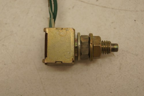 1980 Toyota Celica Liftback GT Handbrake Sensor OEM - Picture 2 of 9