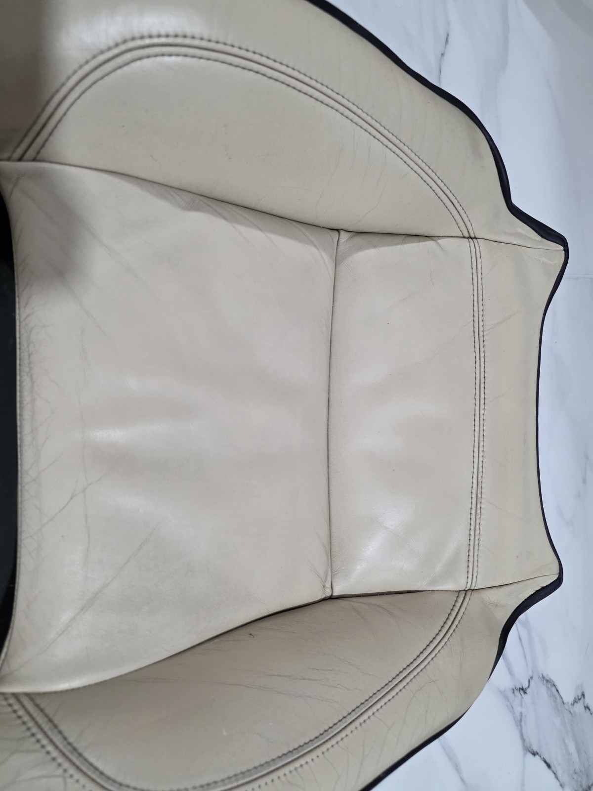 00-04 Aston Martin DB7 Vantage Drivers LHD Seat Bottom