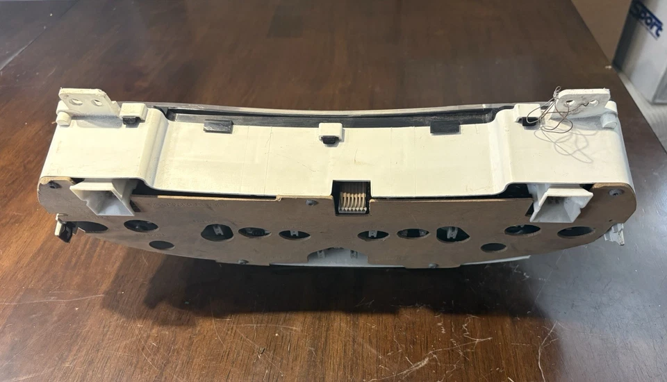 Dodge Intrepid 1999-2004 velocímetro grupo PO4760402AH Foto 2 de 4